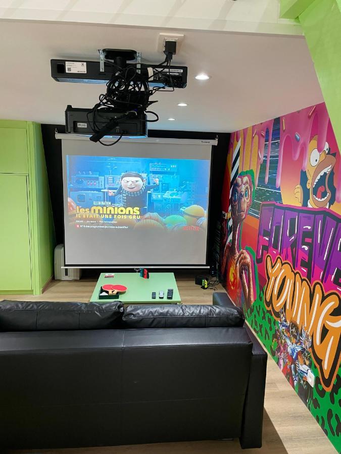 Capsule Forever Young - Jacuzzi - Sauna - Billard - Arcade De Jeux - Netflix & Home Cinema - Ping Pong Hastiere-par-dela 外观 照片