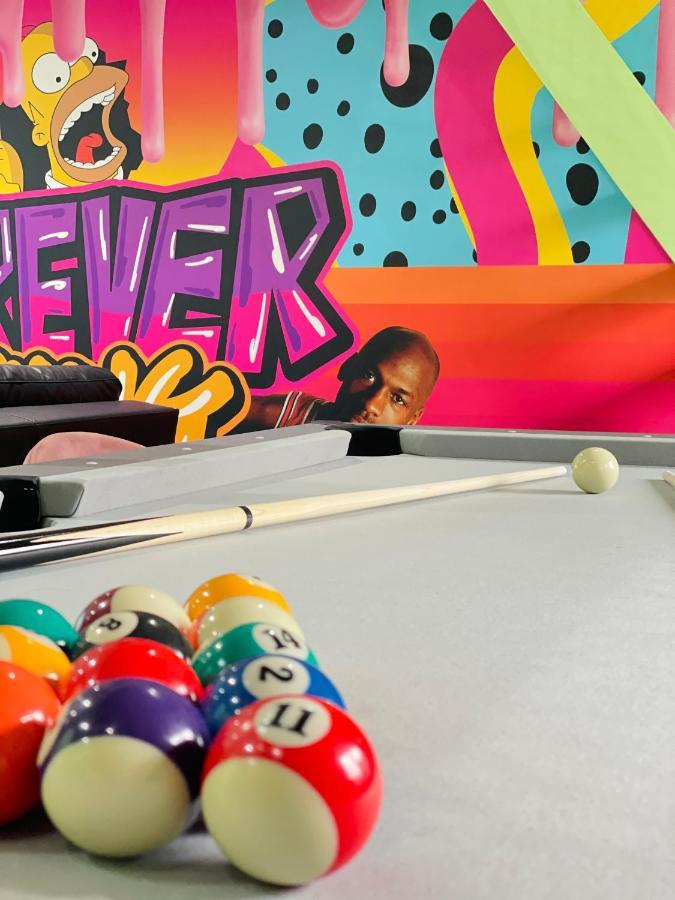 Capsule Forever Young - Jacuzzi - Sauna - Billard - Arcade De Jeux - Netflix & Home Cinema - Ping Pong Hastiere-par-dela 外观 照片