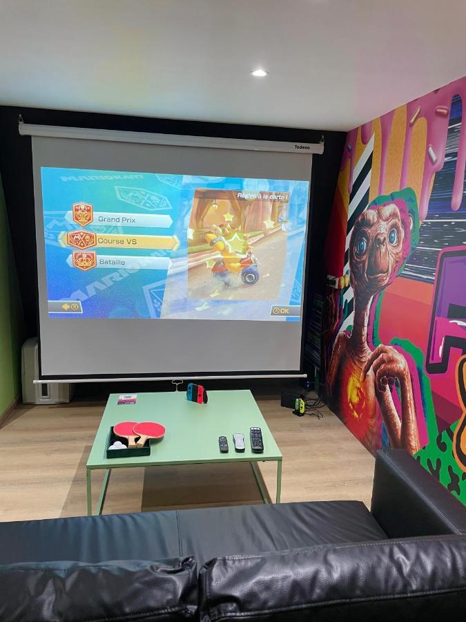 Capsule Forever Young - Jacuzzi - Sauna - Billard - Arcade De Jeux - Netflix & Home Cinema - Ping Pong Hastiere-par-dela 外观 照片