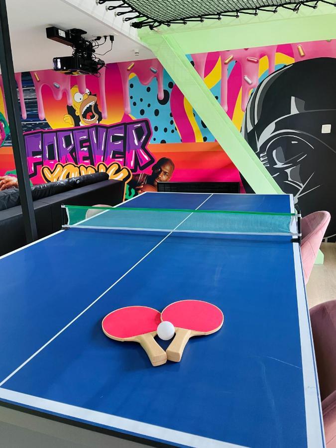 Capsule Forever Young - Jacuzzi - Sauna - Billard - Arcade De Jeux - Netflix & Home Cinema - Ping Pong Hastiere-par-dela 外观 照片